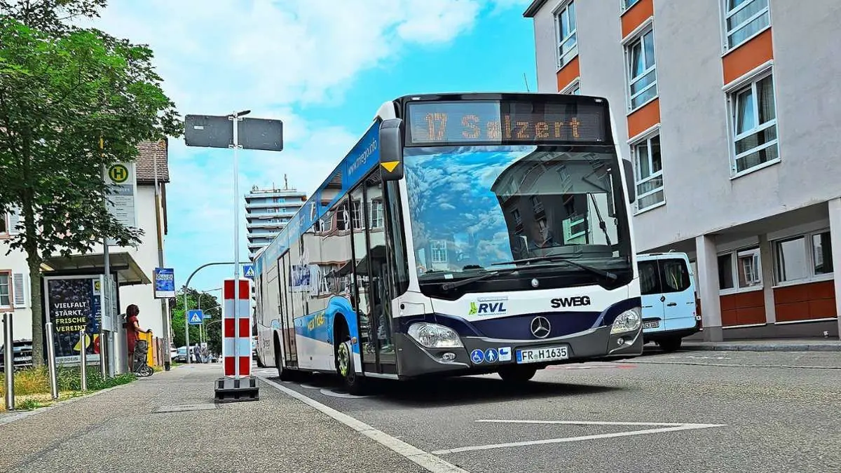 Für ein angenehmeres Klima in Bus und Bahn sorgen 44 neue