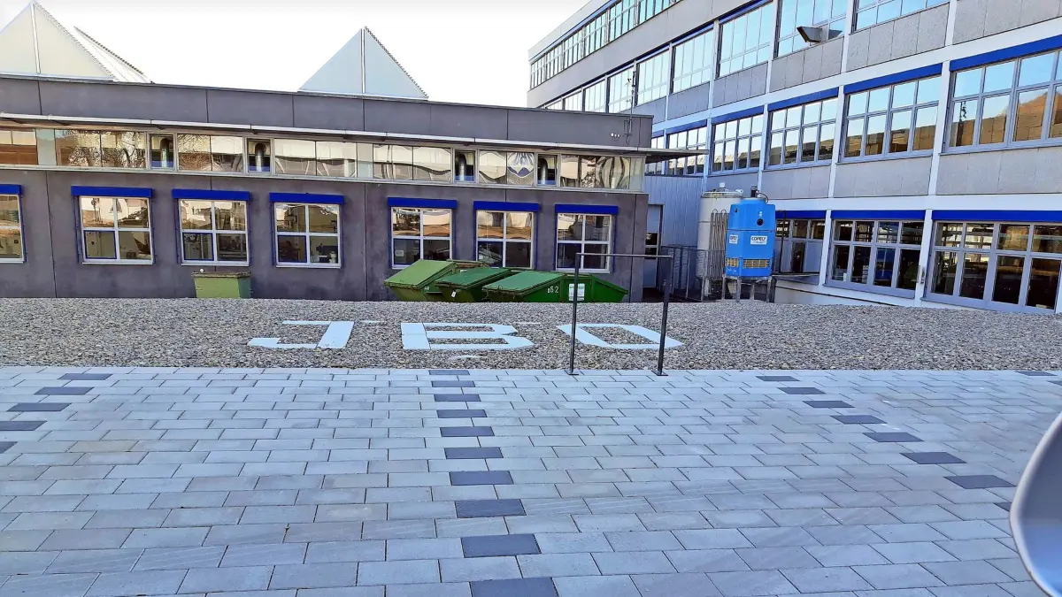 Eines der zahlreichen Referenzobjekte der Weber Pflasterbau GmbH ist dieses Projekt der Firma Johannes Boss in Onstmettingen.