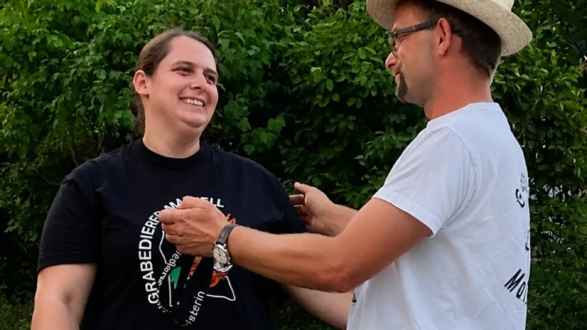 Kevin Schurek übergibt sein Amt an Jessica Kopp.