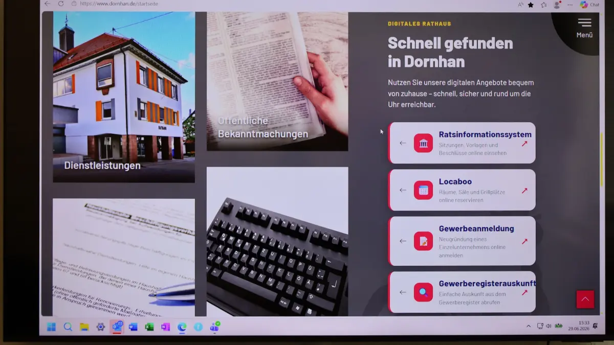 Das Rathaus wird digitaler. Seit Mai können über Locaboo Hallen, Säle und Grillstellen gebucht werden.
