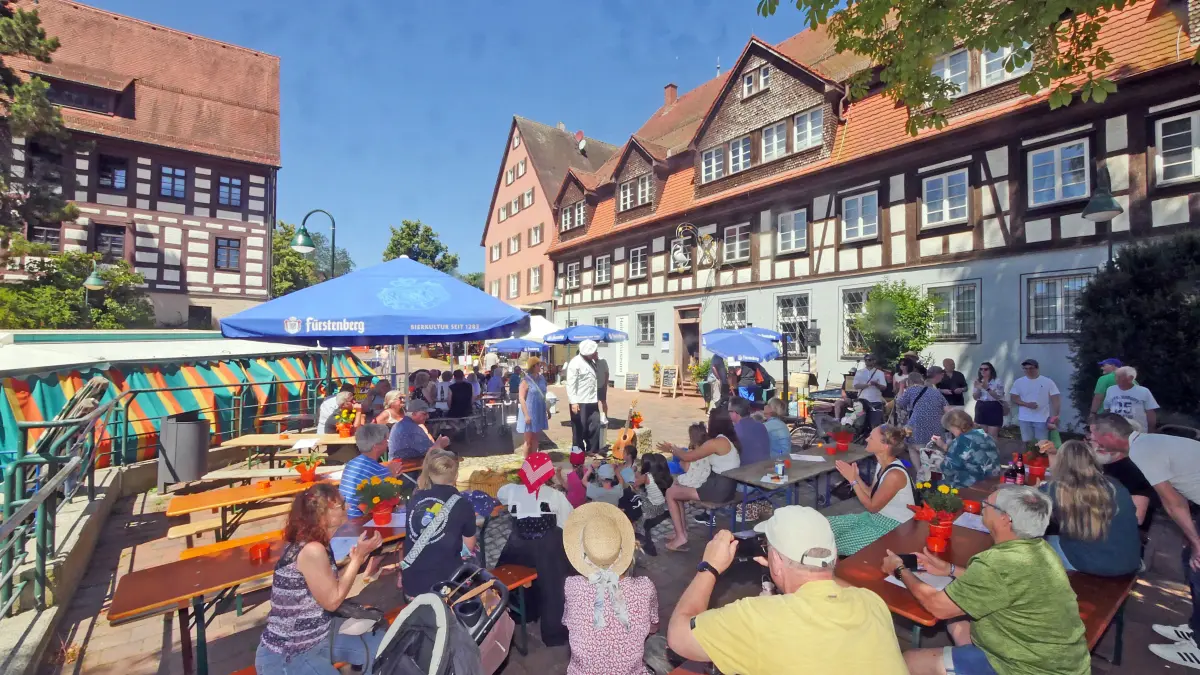 Mit schier unzähligen Aktionen im ganzen Stadtbezirk lockt "Art in Town".