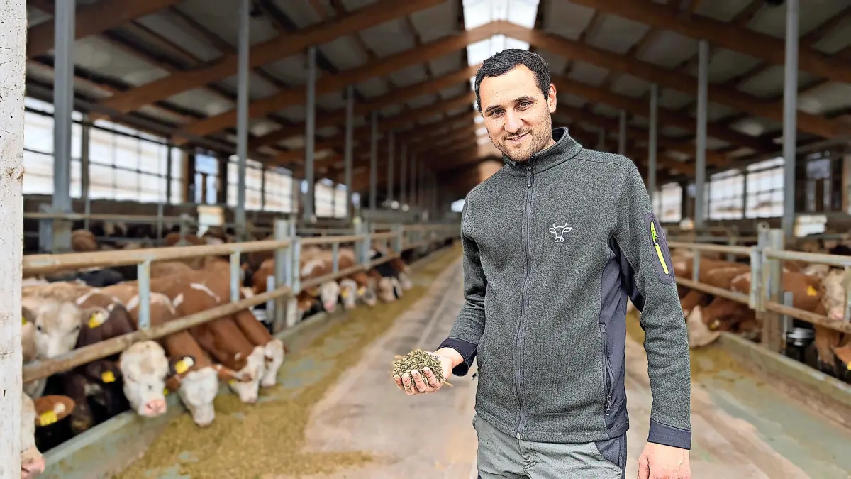 Jörg Fehrenbacher vom Leimgrabenhof in Donaueschingen-Pfohren will Tierhaltung verbessern und nicht romantisieren. „Wer Fleisch essen will, sollte sich auch mit der Tierhaltung beschäftigen.“ Der Landwirt baut das Futter für seine Tiere selbst an.