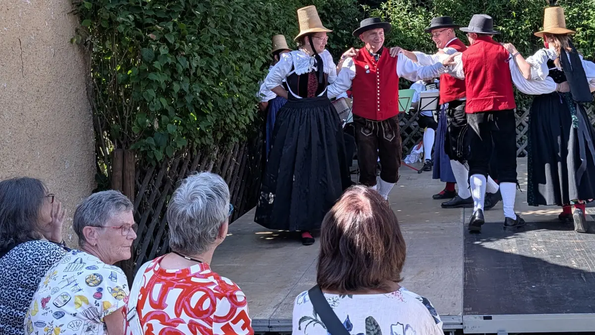 Mit schier unzähligen Aktionen im ganzen Stadtbezirk lockt "Art in Town".