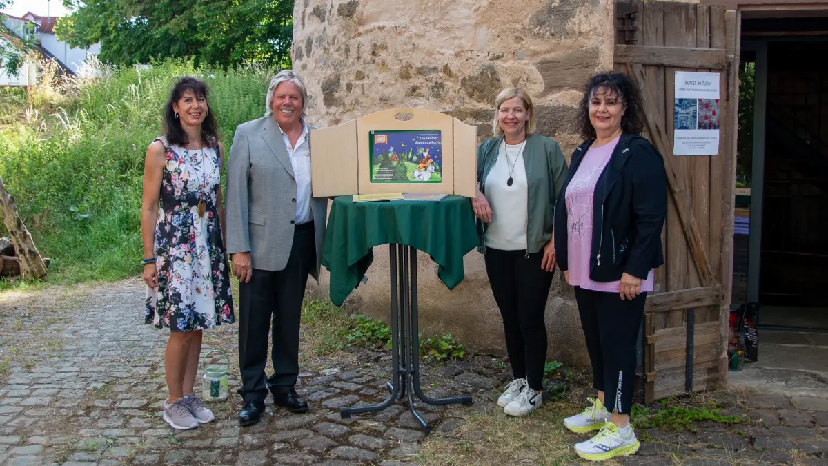 Veranstaltet wurde der Märchenabend von der Stadtbücherei Rosenfeld in Zusammenarbeit mit dem Arbeitskreis Freizeit und Kultur.