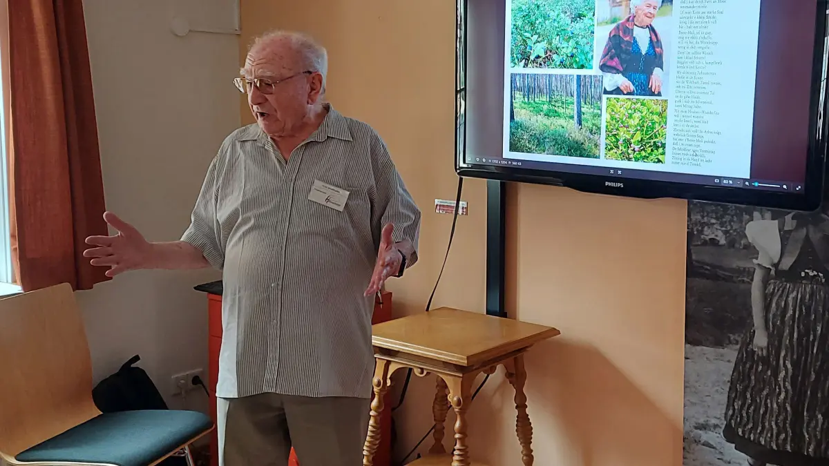 Fritz Grießhaber schilderte die große Bedeutung der Heidelbeeren