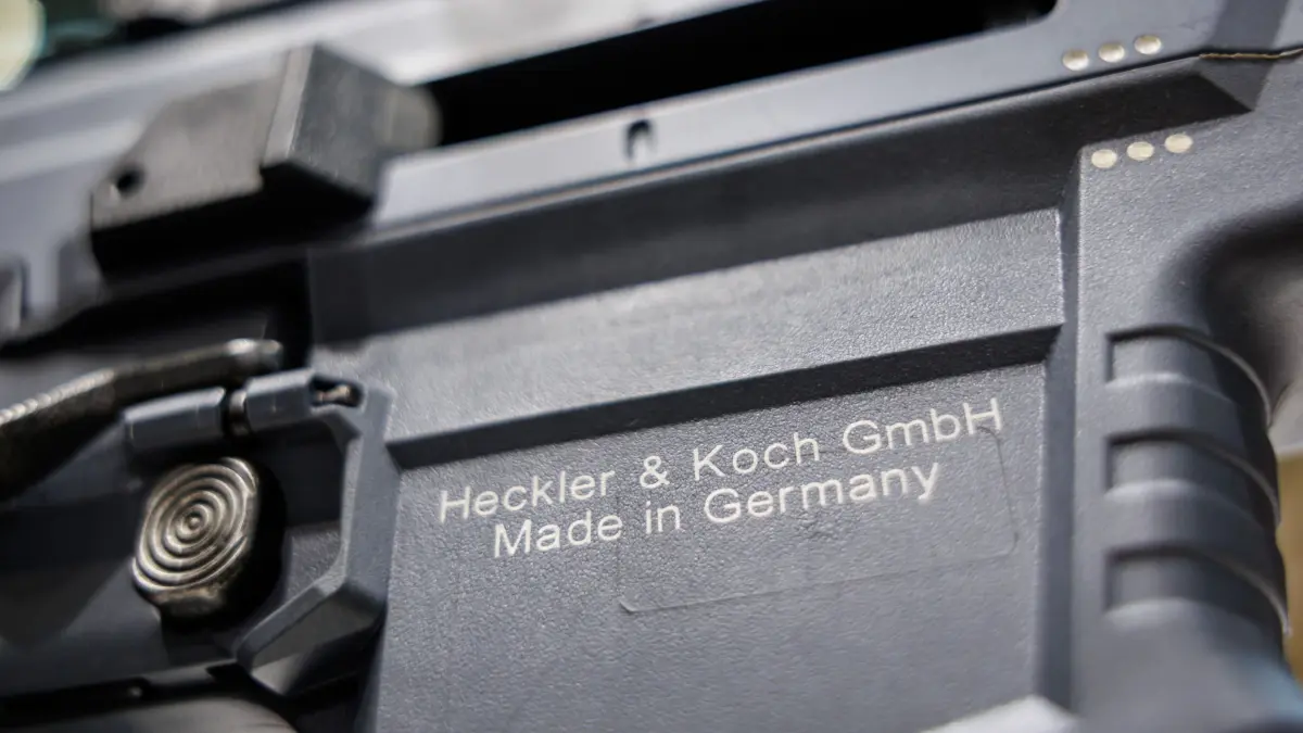 Wenn sich Krisen auf der Welt häufen, boomt die Rüstungsindustrie. Beim Oberndorfer Waffenhersteller Heckler & Koch schlägt sich das in den Zahlen – und neuen Perspektiven – nieder. (Symbolbild)