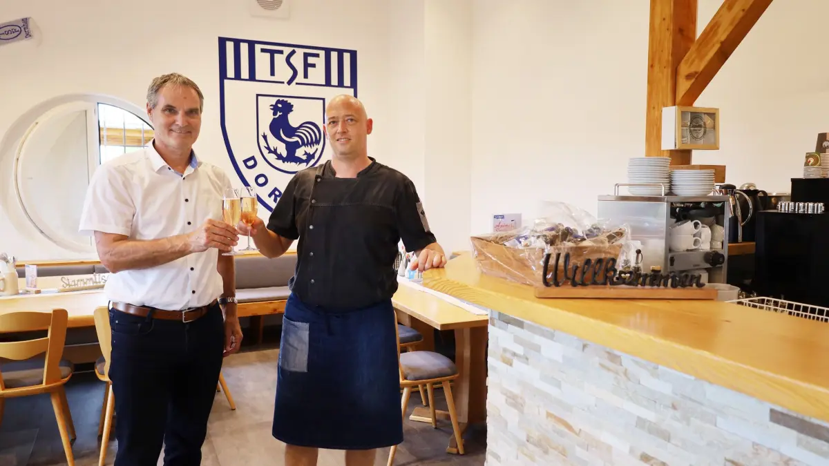 Rainer Hodum hat das TSF Clubhome übernommen. Bürgermeister Markus Huber (links) stattete ihm einen Besuch ab.