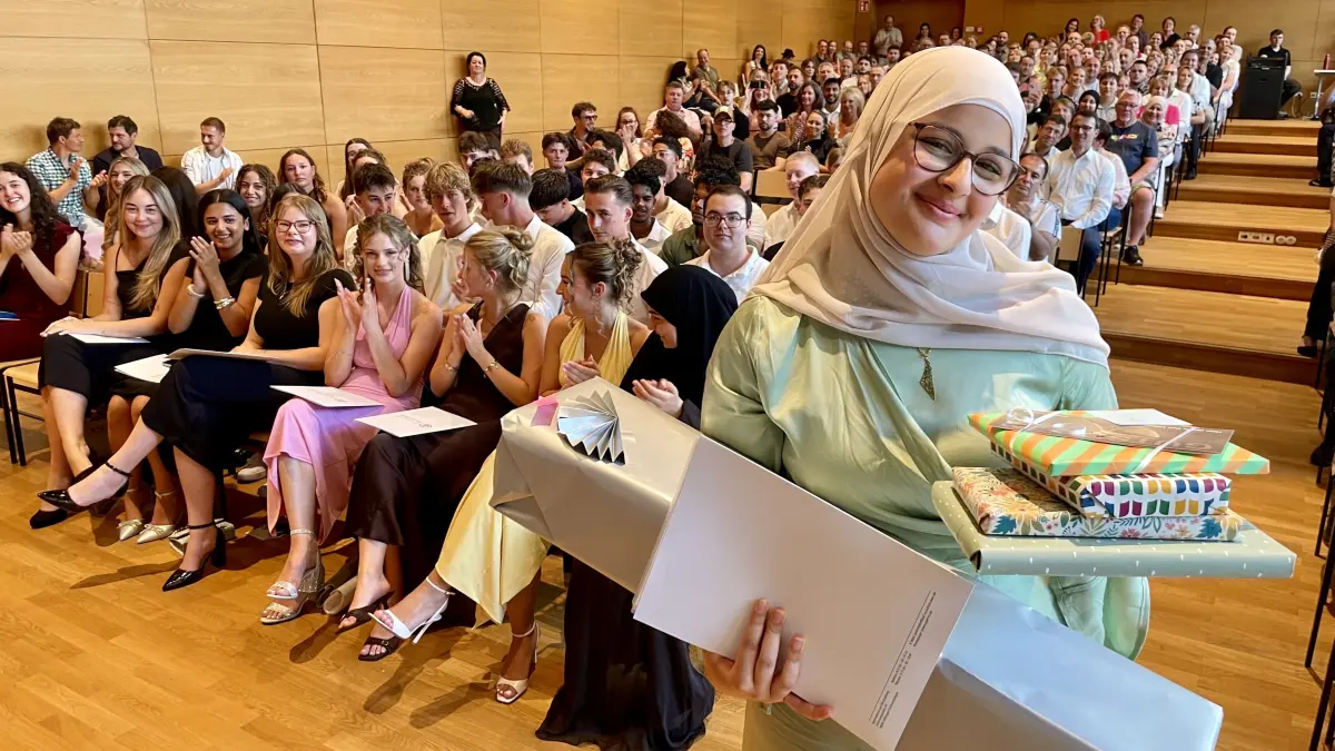 Tabarak Shaikheleid ist Schulbeste des Abiturjahrgangs 2026 am Schwenninger Gymnasium.