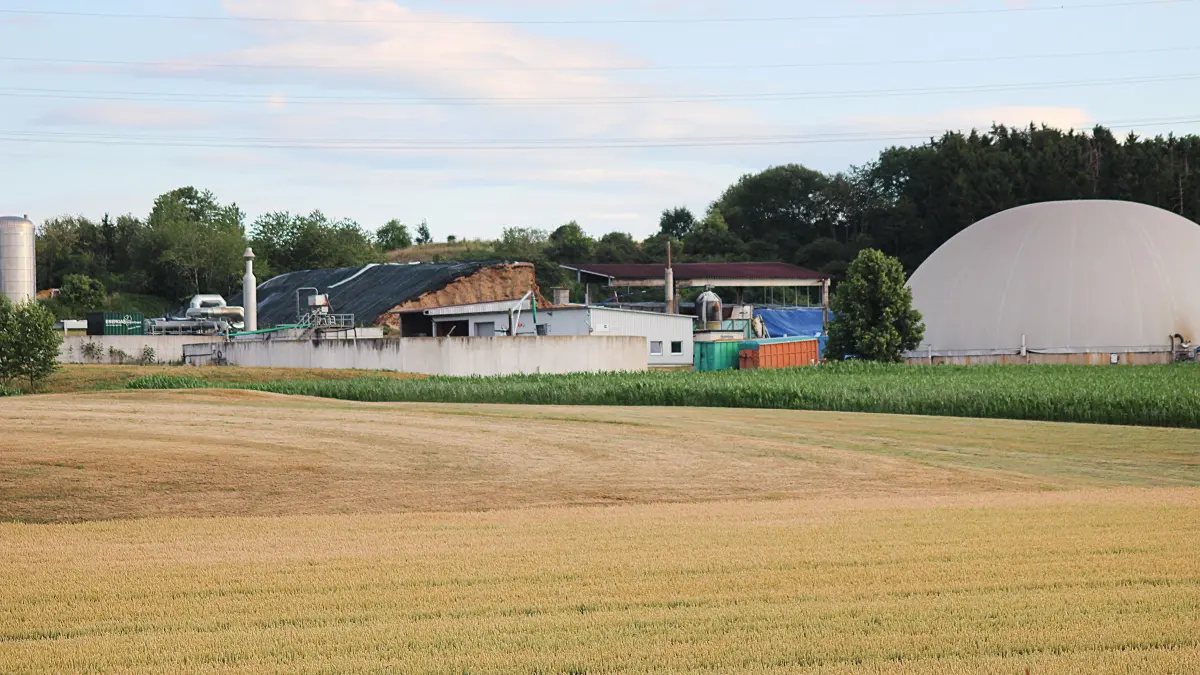 Die Biogasanlage auf der Dornhaner Platte produziert Strom und Wärme.