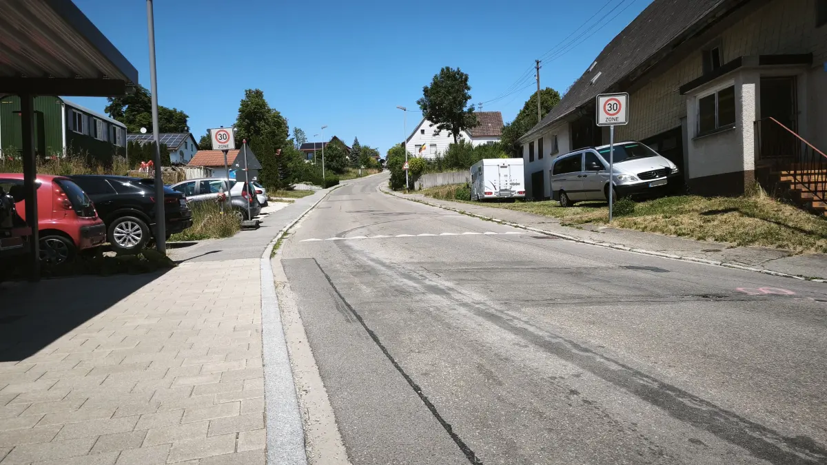In der Steigstraße wird die fehlende Sanierung einer Länge von 130 Metern in das Plangebiet der Dorfkernsanierung einbezogen.