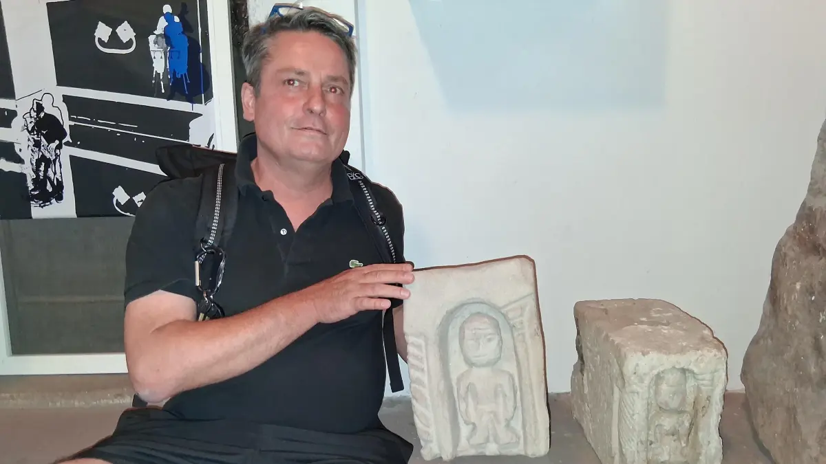 Der Rottweiler Künstler Tom Grimm hat mit seinem Beitrag eine Hommage an einen unbekannten Künstler geschaffen.