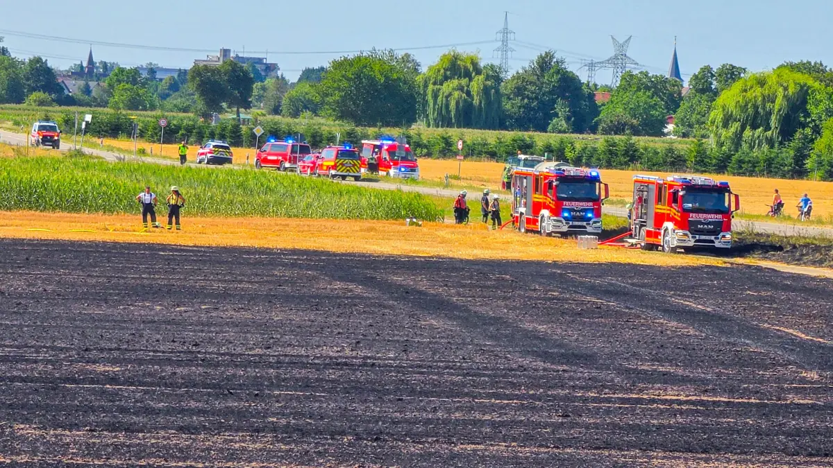 Größerer Flächenbrand und ein schwerer Verkehrsunfall