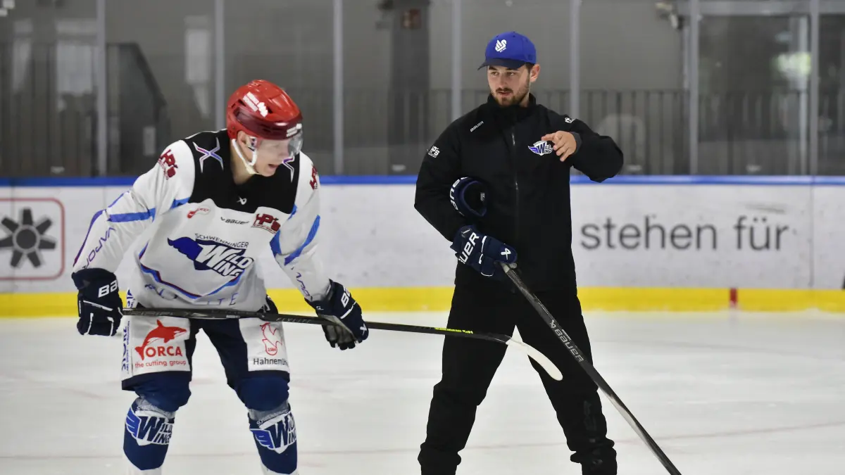 Wild-Wings-Athletiktraining - Rechts Technik-Trainer Kevin Richter