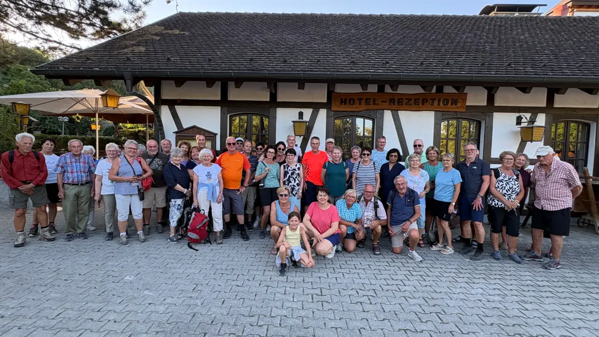 Schwarzwaldverein auf dem Pfändergipfel