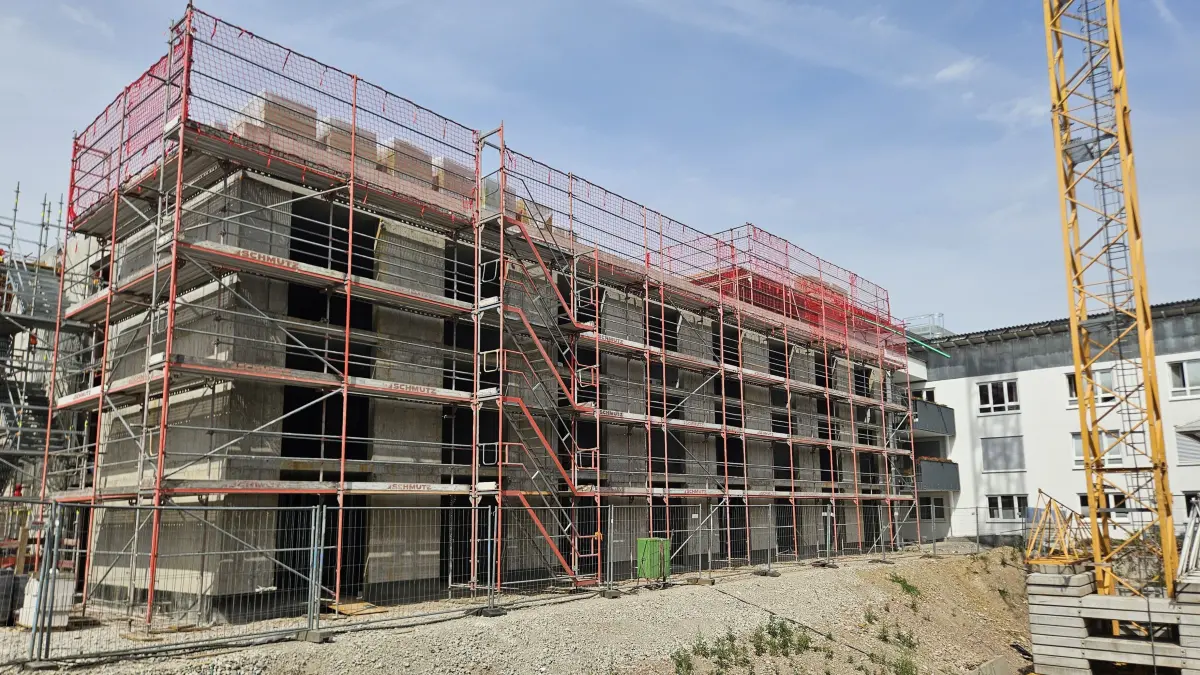 Für den Neubau von Haus A2 des Rheinfelder Bürgerheims konnte bereits am Montag Richtfest gefeiert werden. denn die Bauarbeiten gehen schneller als erwartet vonstatten.
