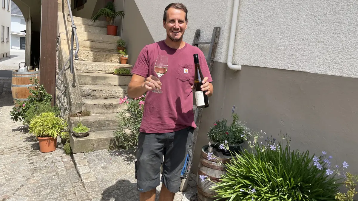 Matthias Krumm nimmt mit seinem Weingut zum letzten Mal am "Auggener Dunnschdig" teil. Er und seine Familie hoffen auf viele Besucher und tolles Wetter.