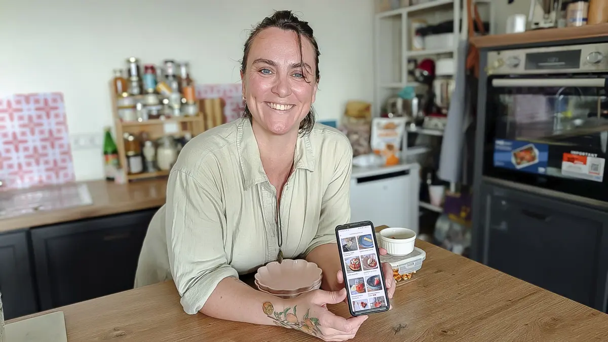 Die Deutsch-Französin Michèle Beck will sich den Traum von einer eigenen Konditorei in Donaueschingen erfüllen. Auf Youtube und Gronda, einer professionellen Plattform, teilt sie ihre selbst kreierten Rezepte.