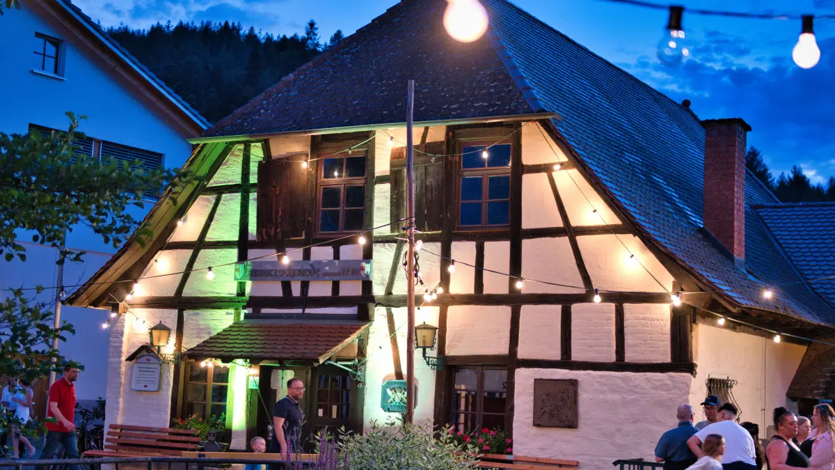 Die Hammerschmiede am Lauf der Schutter wird auch in diesem Jahr wieder Austragungsort des beliebten Lichterfests in Reichenbach sein.