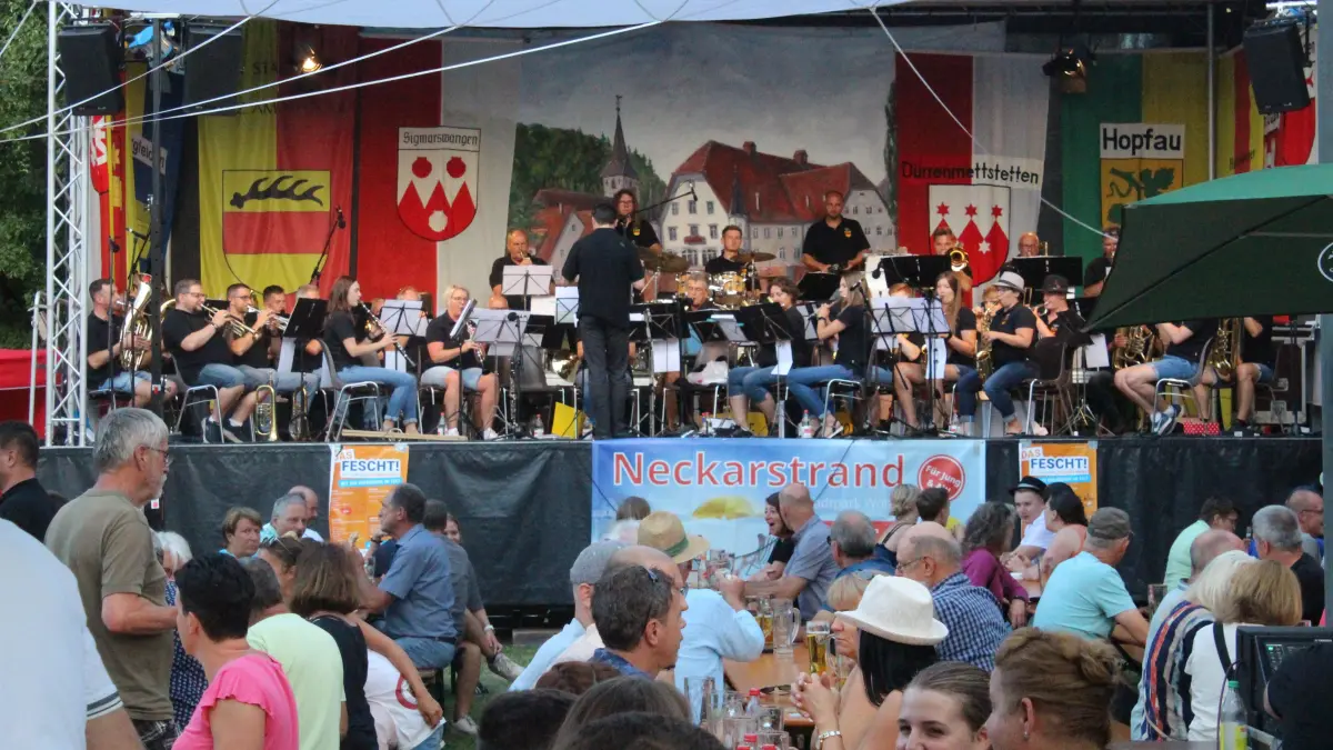 Musikalische Unterhaltung beim Neckar- und Kinderfest in Sulz.