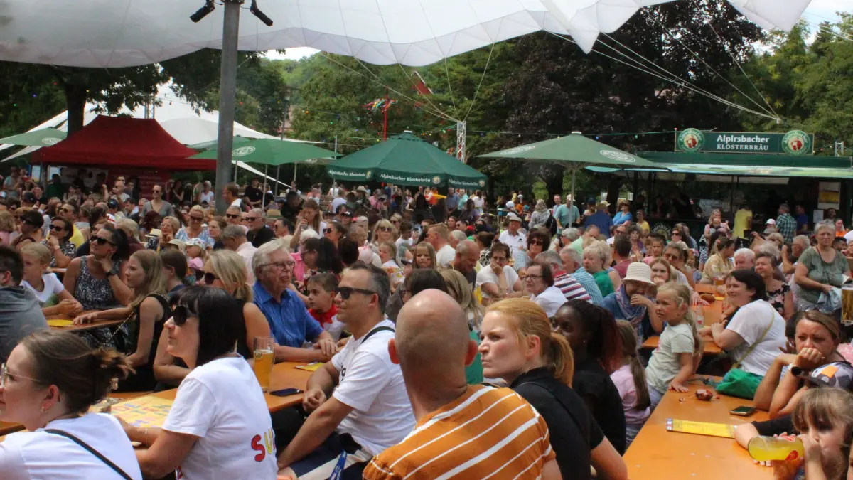 Hochbetrieb herrscht traditionell beim Neckar- und Kinderfest in Sulz.