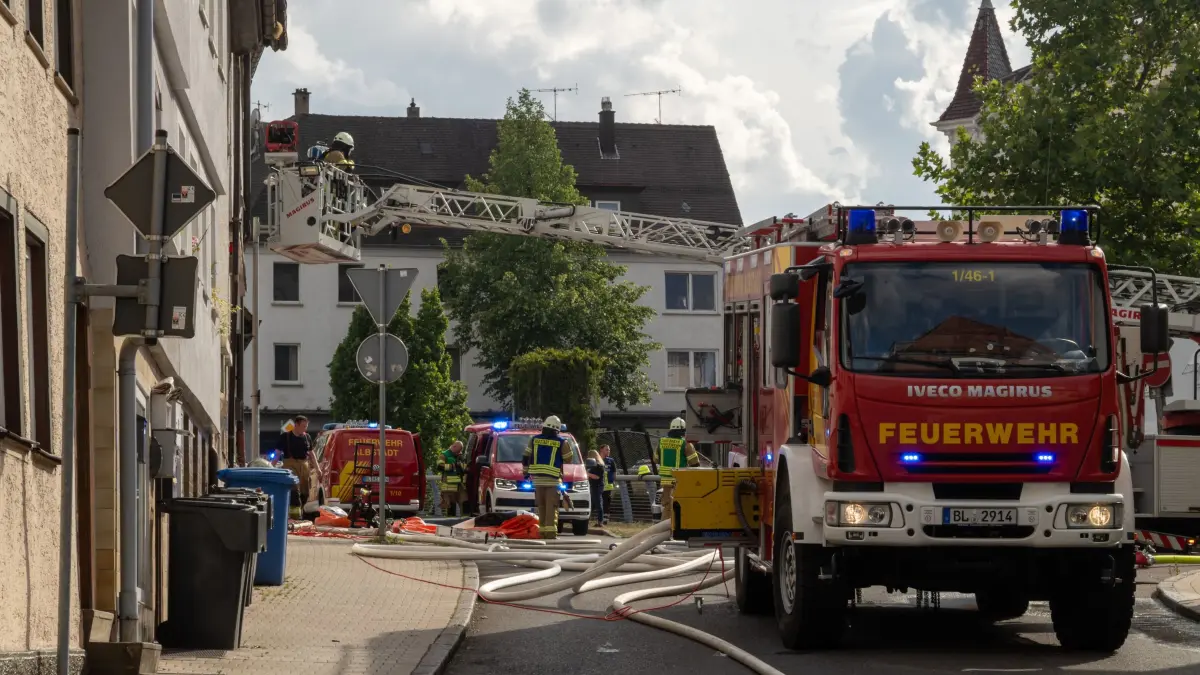 Ein Großeinsatz in der Ebinger Innenstadt beschäftigte die Feuerwehr am Donnerstagg über mehrere Stunden.
