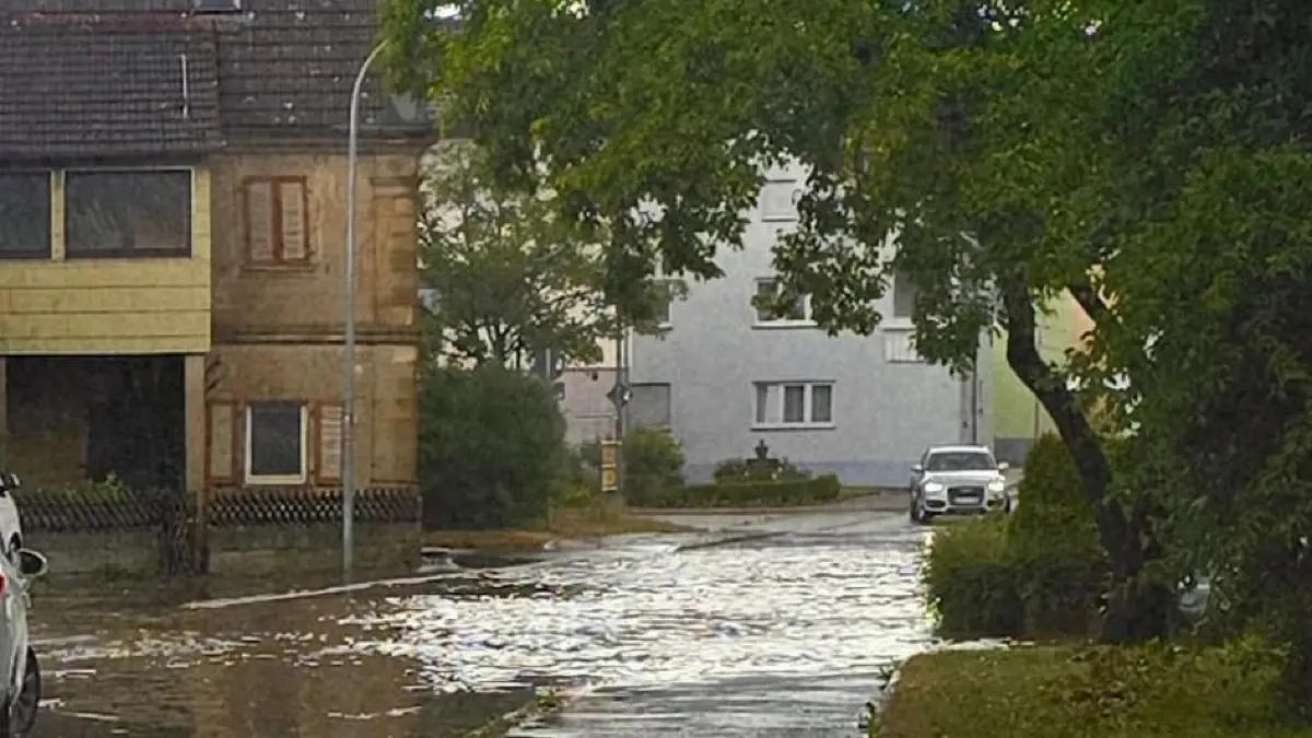 Unwetter in Eutingen am 16. Juli - Feuerwehr im Einsatz