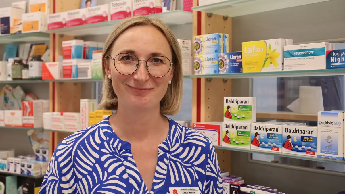 Anna Treinen hat die Apotheke am Rathaus übernommen.