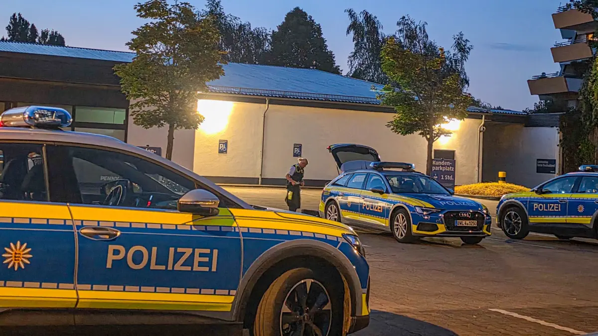 Die Polizei rückte mit mehreren Streifen aus.