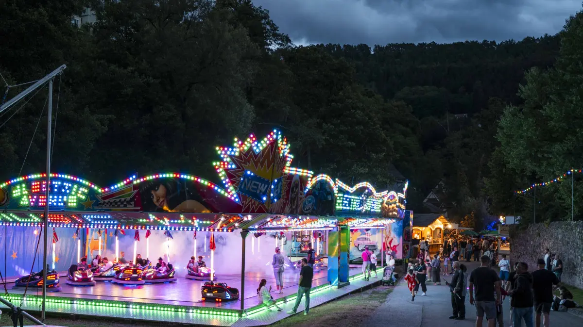 Die SWR3-Party und das Festspiel prägten den ersten Festtag des Schäferlaufs in Wildberg.