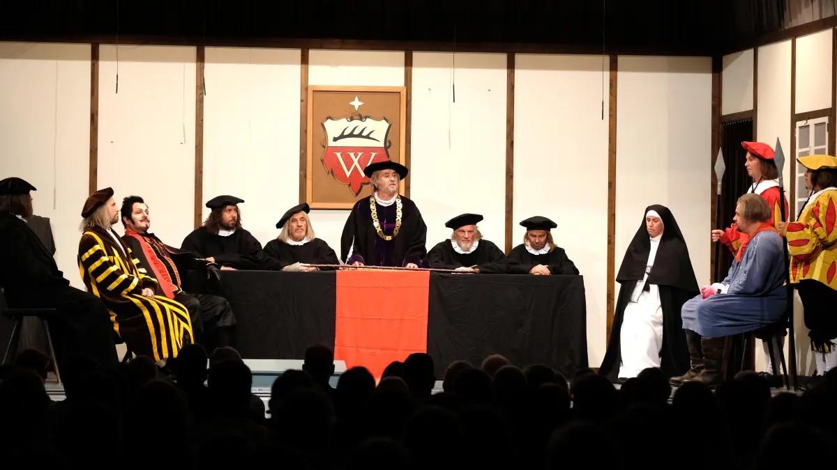 Die SWR3-Party und das Festspiel prägten den ersten Festtag des Schäferlaufs in Wildberg.