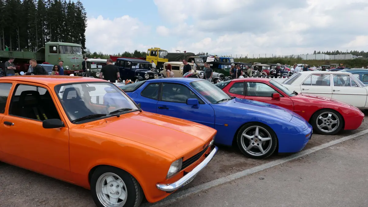 Das Oldtimertreffen in Peterzell kam bei Jung und Alt gut an.