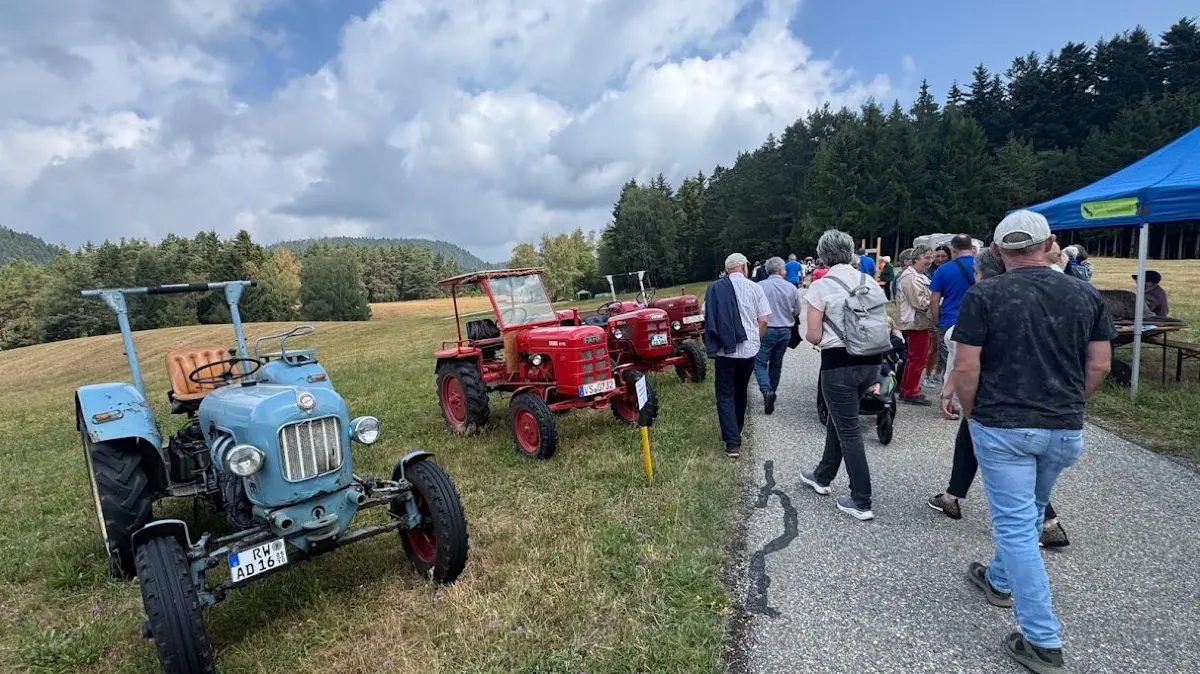 Tausende erleben in Lauterbach-Sulzbach den Erlebnistag Landwirtschaft.