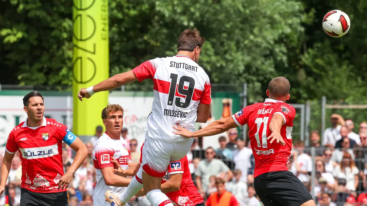 BAU // 19.07.2026, Deutschland, Balingen, Fußball Bundesliga, Saison 2026/2027, Testspiel,
TSG Balingen vs. VfB Stuttgart, 0:1 Tor, Torschütze Jovan Milosevic (VfB)