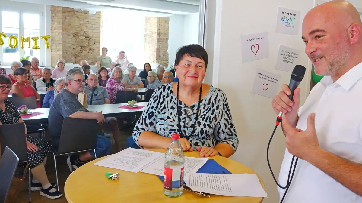 Ursula Gruninger und Bürgermeister Matthias Littest hielten eine einführende Rede.