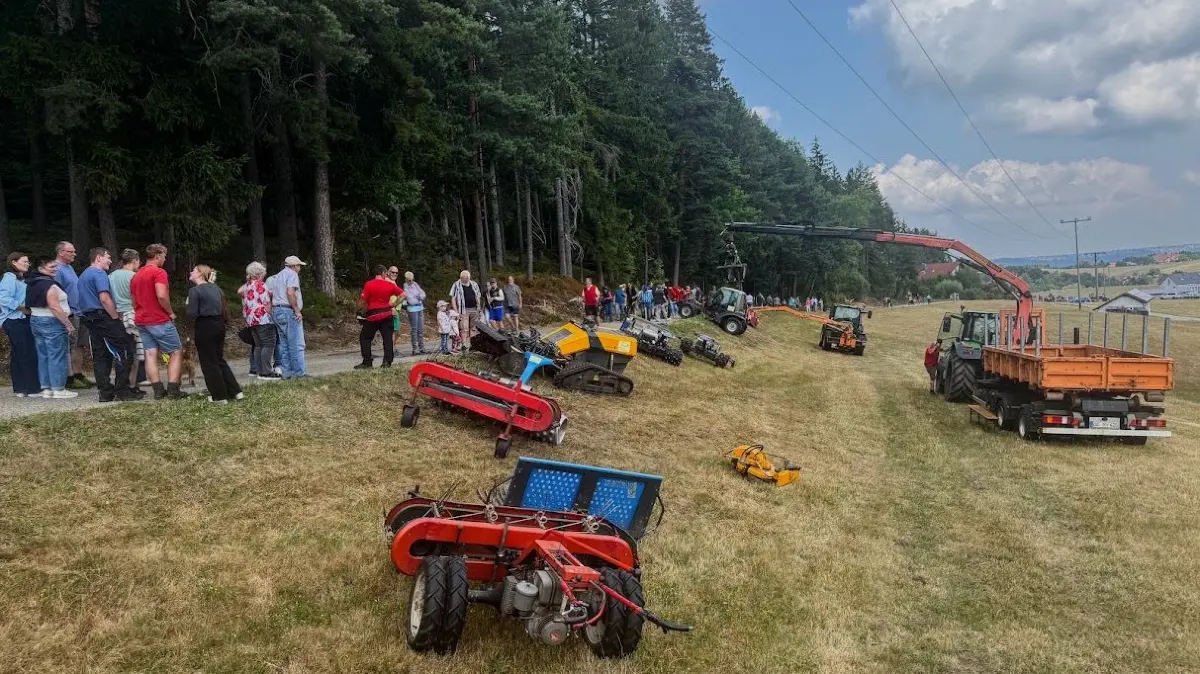 Tausende erleben in Lauterbach-Sulzbach den Erlebnistag Landwirtschaft.