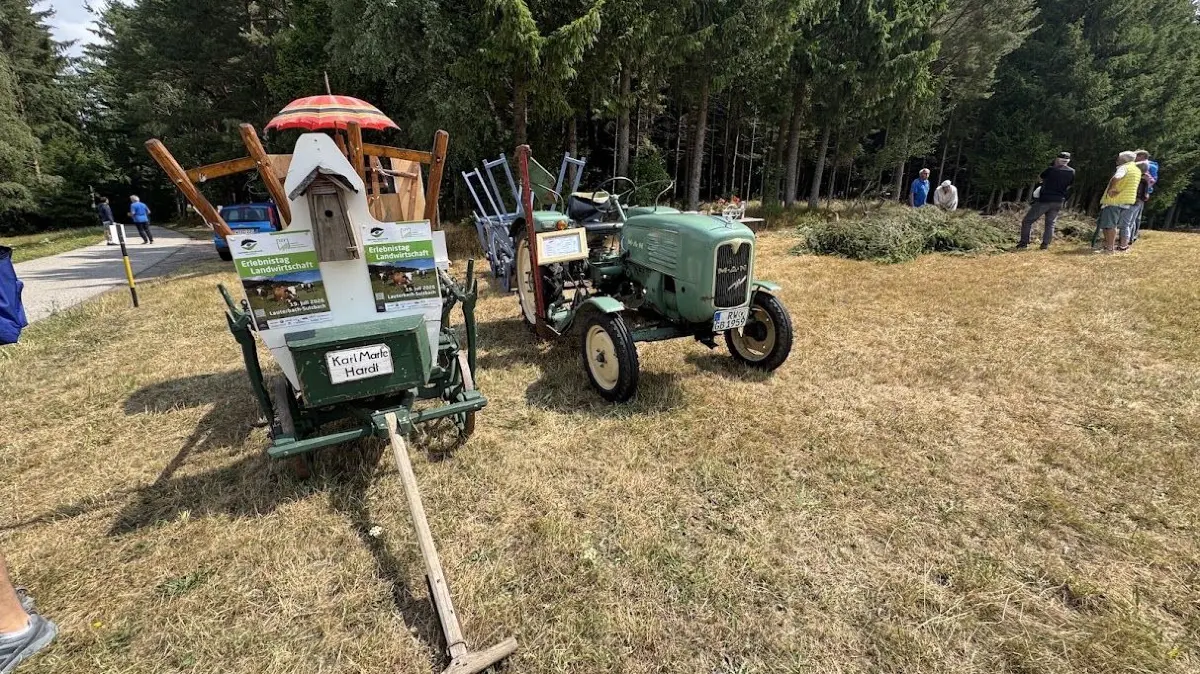 Tausende erleben in Lauterbach-Sulzbach den Erlebnistag Landwirtschaft.