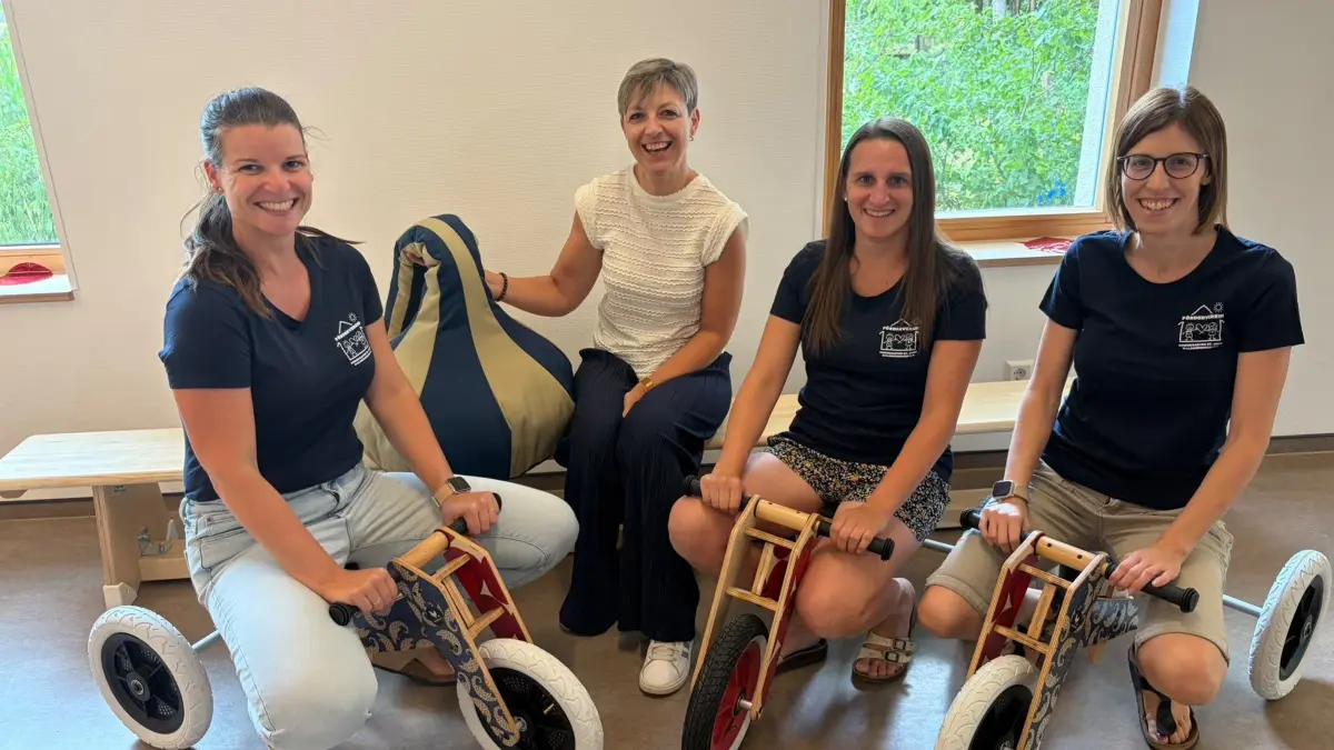 Katrin Grüner, Kindergartenleitung Natalia Gallenmüller, Denise Binder, Sabrina Huml