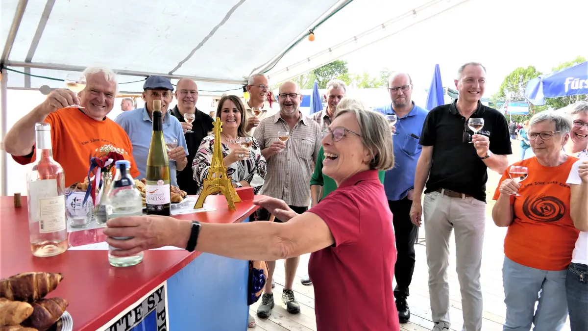 Die Vertreter der Partnergemeinde aus Essay-lès-Nancy sind vom Dorffest nicht wegzudenken.