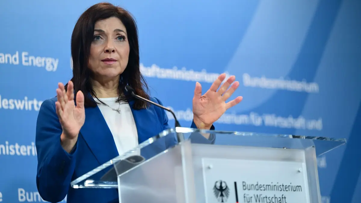 Startup- und Scaleup-Strategie der Bundesregierung: 22.07.2026, Berlin: Katherina Reiche (CDU), Bundesministerin für Wirtschaft und Energie, spricht während der Vorstellung der Startup- und Scaleup-Strategie der Bundesregierung im Wirtschaftsministerium. Foto: Sebastian Gollnow/dpa +++ dpa-Bildfunk +++