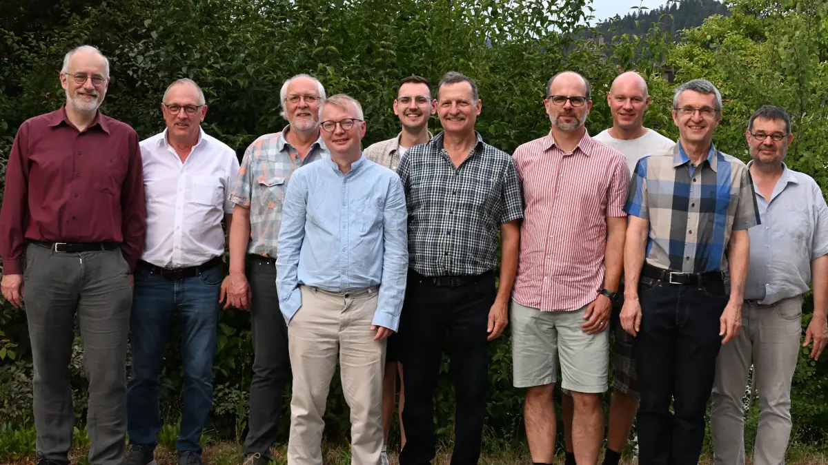 Der Historische Verein Schiltach/Schenkenzell hat im abgelaufenen Vereinsjahr viel geleistet und wartet mit spannenden Vorträgen von Herbst 2026 bis Frühjahr 2027 auf. Von links Vorsitzender Markus Armbruster, Werner Sum, Reinhard Mahn, Andreas Morgenstern, Simon Pflüger, Klaus Wolber, Falco Vogler, Marcus Löffler, Helmut Horn und Michael Buzzi.