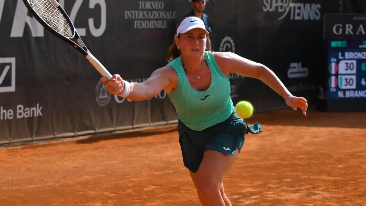 TENNIS - International Tennis Tournament - ATV Bancomat Tennis Open - Semifinals Photo by IPA/ABACAPRESS.COM86783901 - Nuria Brancaccio of Italy faces Lucia Bronzetti of Italy during the semifinal match at the ATV Bancomat Tennis Open WTA, Tennis Damen 125 at the Antico Tiro a Volo Club on July 18, 2026, in Rome, Italy. Photo by Roberto Bettacchi Rome Italy PUBLICATIONxNOTxINxFRAxUK Copyright: xIPAxSport/ABACAx