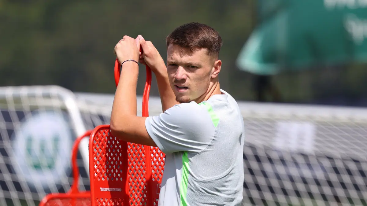 VfL Trainingslager, Weimarer Land Blankenhain, 21.07.2026, Fußball, Herren, Saison 2026/2027, 2. BL, VfL Wolfsburg, Sommer-Trainingslager: Tag 3. Dzenan Pejcinovic VfL Wolfsburg Weimarer Land, Thüringen Deutschland *** VfL Training Camp, Weimarer Land Blankenhain, July 21, 2026, Soccer, Men s, 20262027 Season, 2. Bundesliga, VfL Wolfsburg, Summer Training Camp Day 3 Dzenan Pejcinovic VfL Wolfsburg Weimarer Land, Thuringia, Germany