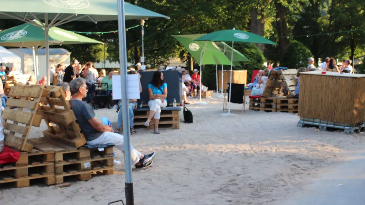 Da kommen Urlaubsgefühle auf; beim Neckarstrand in Sulz am Neckar.