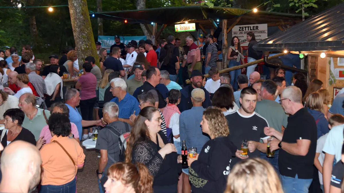 Gut besucht war das Fest der Pfaffenberger Sänger auf dem Zimmerplatz.