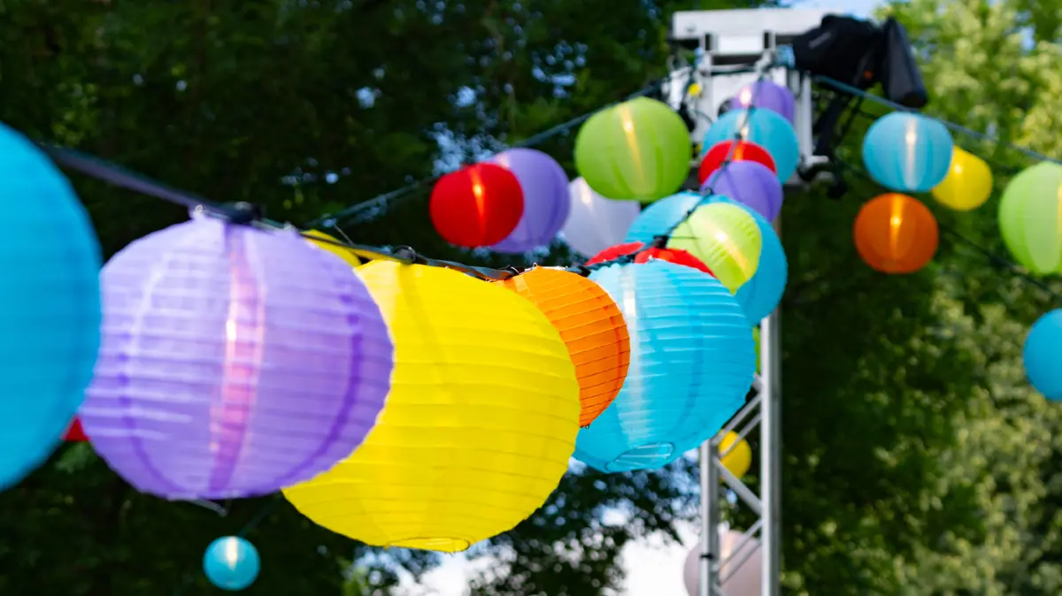 Im festlich illuminierten Kurpark in Bad Bellingen wird am kommenden Samstag ein buntes Programm geboten.