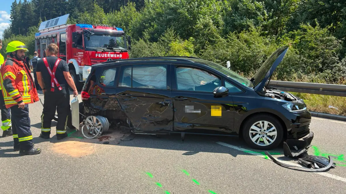 Ein Unfall hat sich auf der B462 ereignet.