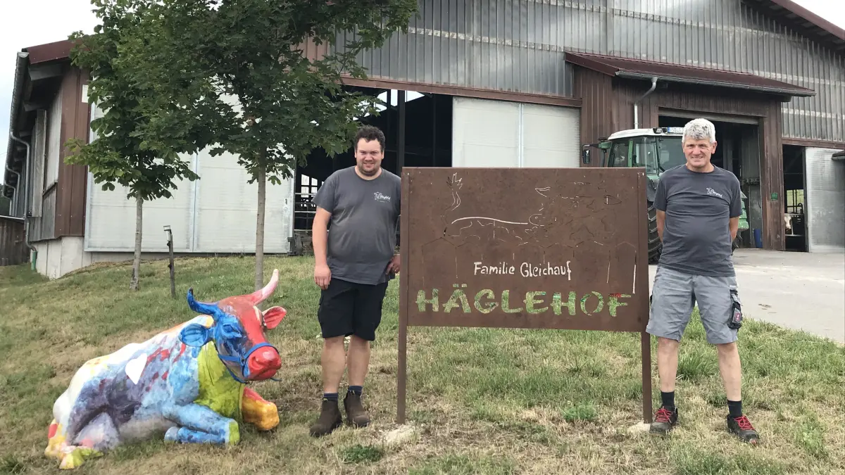 Lukas (links) und Arnold Gleichauf vom Häglehof in Fützen wurden zum landwirtschaftlichen Ausbildungsbetrieb des Jahres ausgezeichnet.