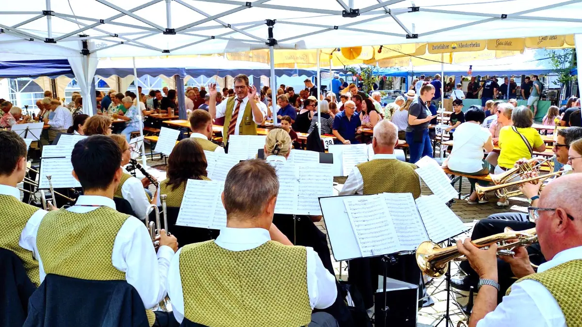 Ein Fest mit Musik und guter Laune: die Dorfhockete in Schlatt.