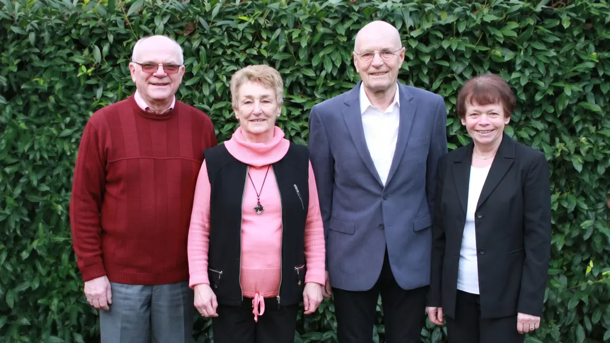 Günter Stauß (von links), Ingrid Zentner, Manfred Keller und Karin Keller zählen zu den Gründungsmitgliedern der TG Lonza.
