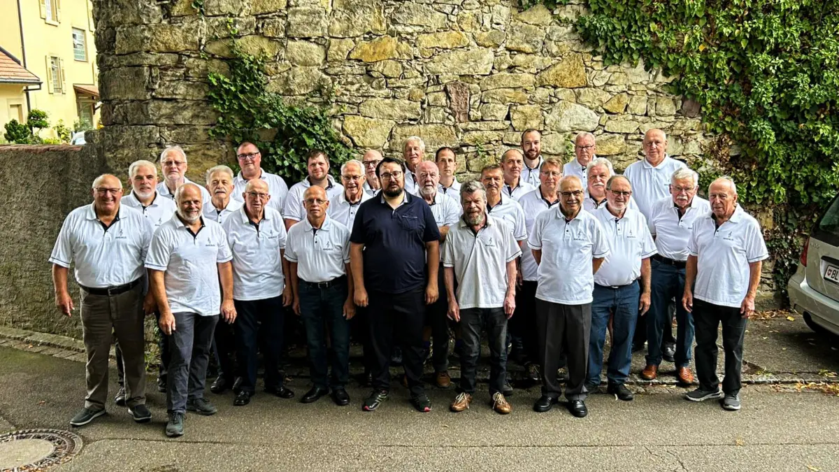 Die „Rhenus“-Sänger in Efringen-Kirchen laden am Sonntag wieder zum Sommerfest in den Innenhof des Weinguts Kaufmann an der Basler Straße 46 ein.